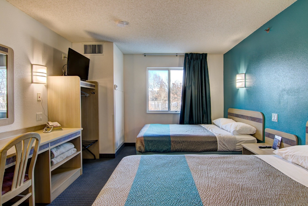 Standard Room, 2 Double Beds, Non Smoking, Refrigerator & Microwave - Photo 12