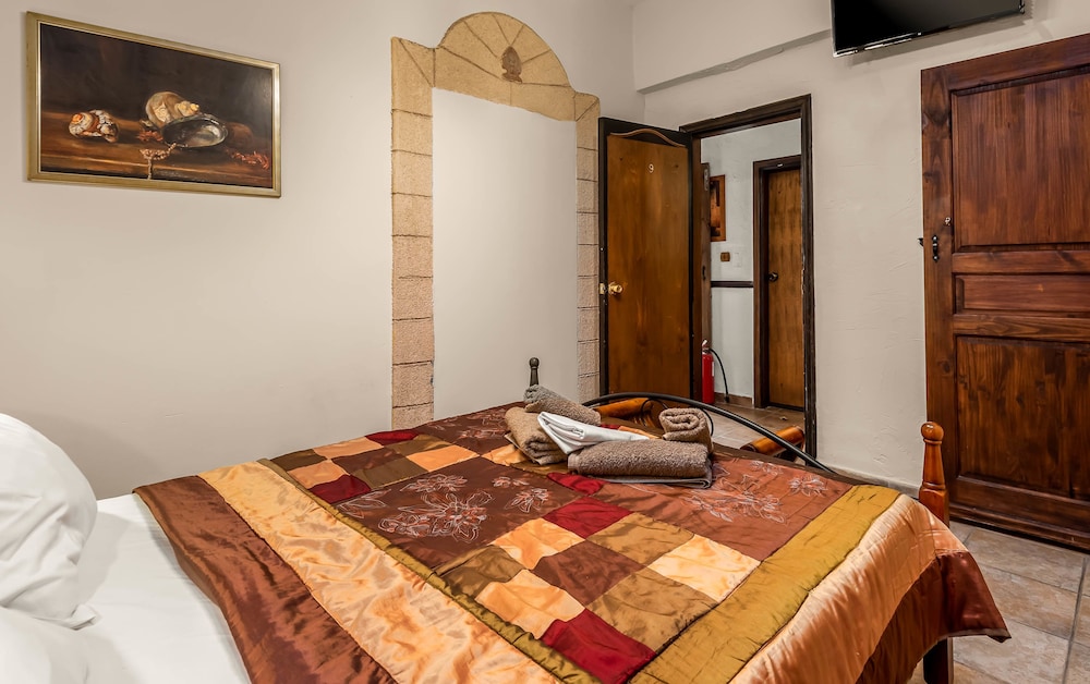 Basic Room, 1 Double Bed photo 1