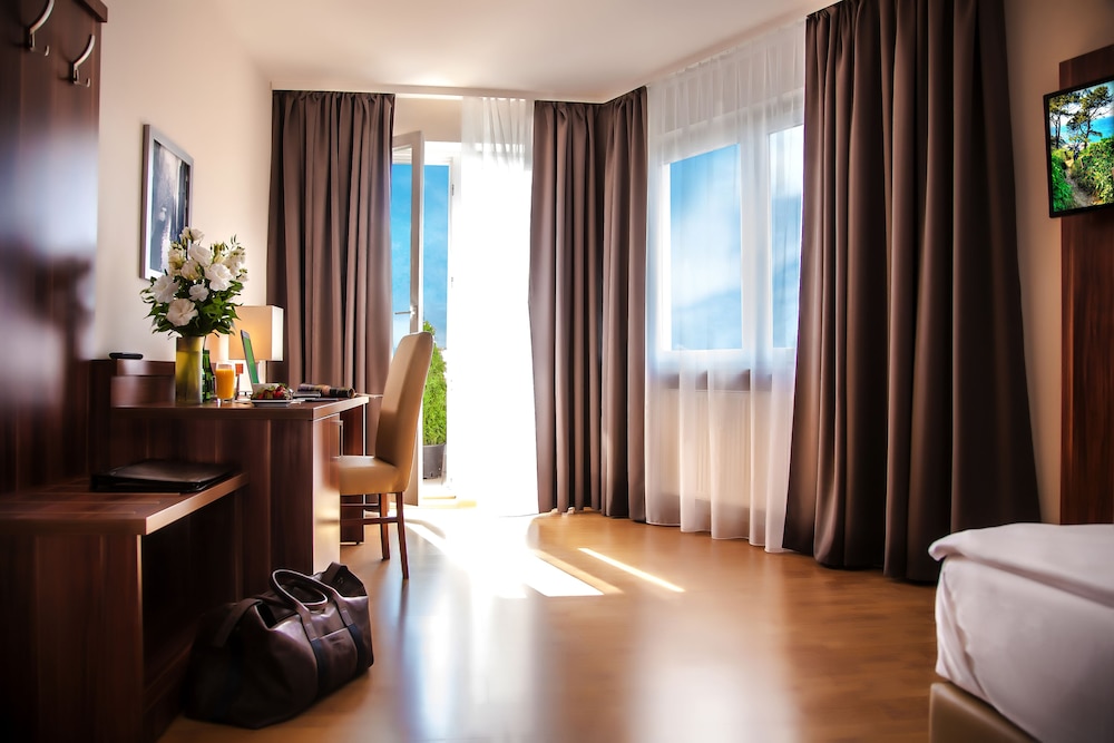 Deluxe Double Room, 1 Bedroom, Non Smoking, Kitchenette photo 2