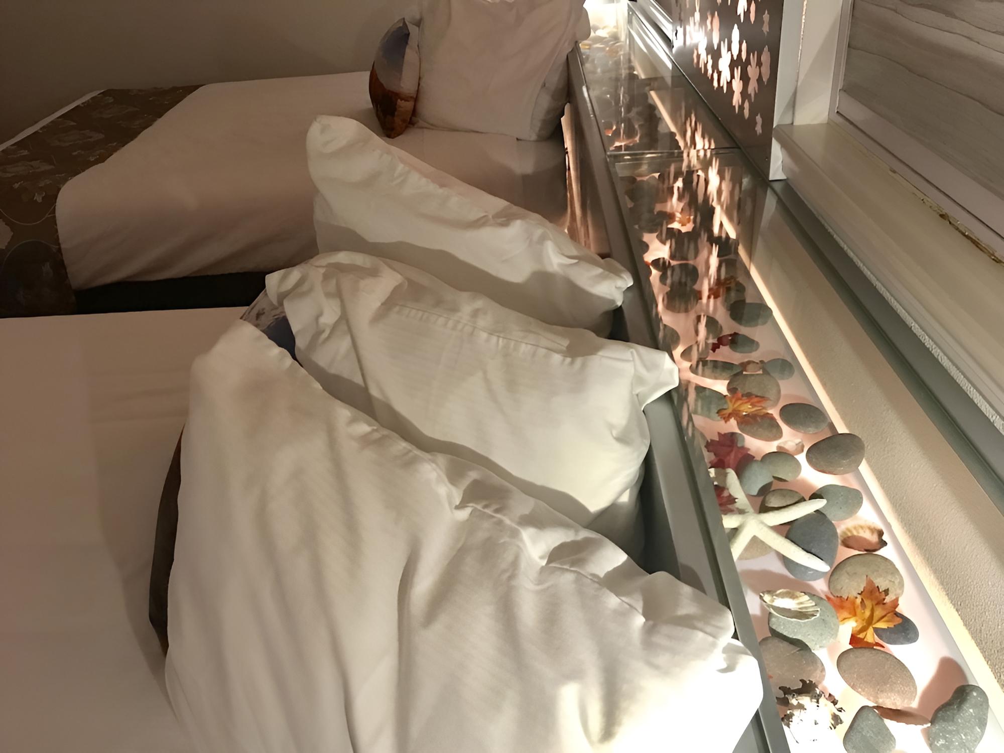 Deluxe Suite, Balcony, Lake View photo 3