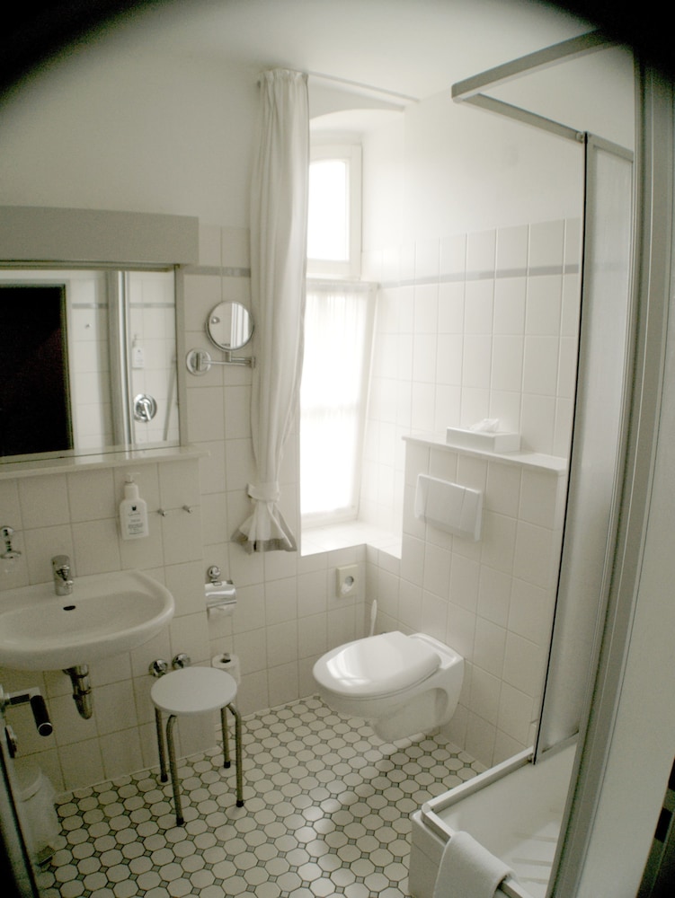 Standard Single Room photo 3