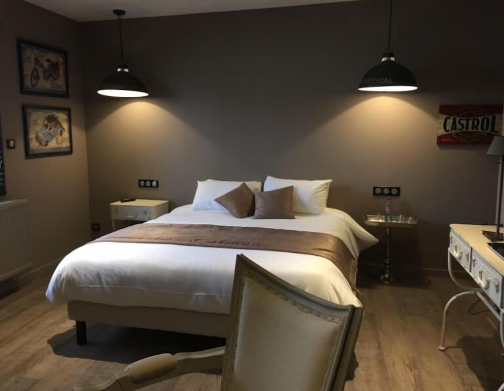 Double Room, Bathtub photo 2