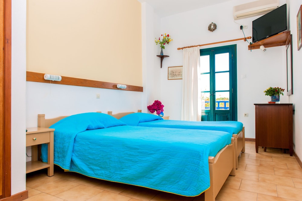 Standard Room - Photo 11