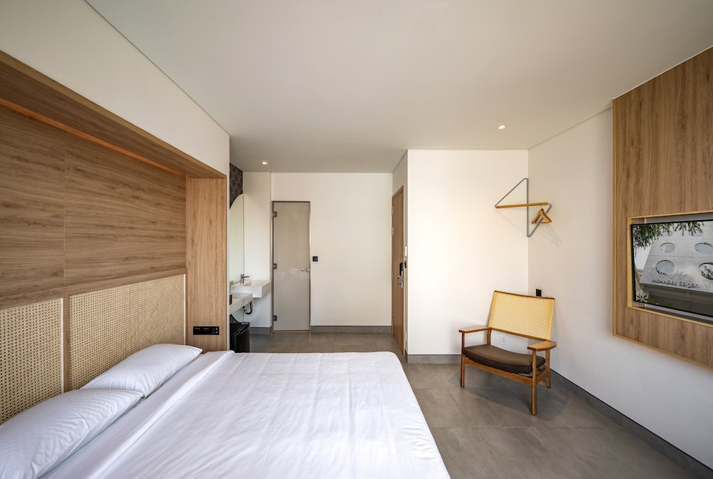 Signature Studio Suite, Non Smoking, City View photo 2