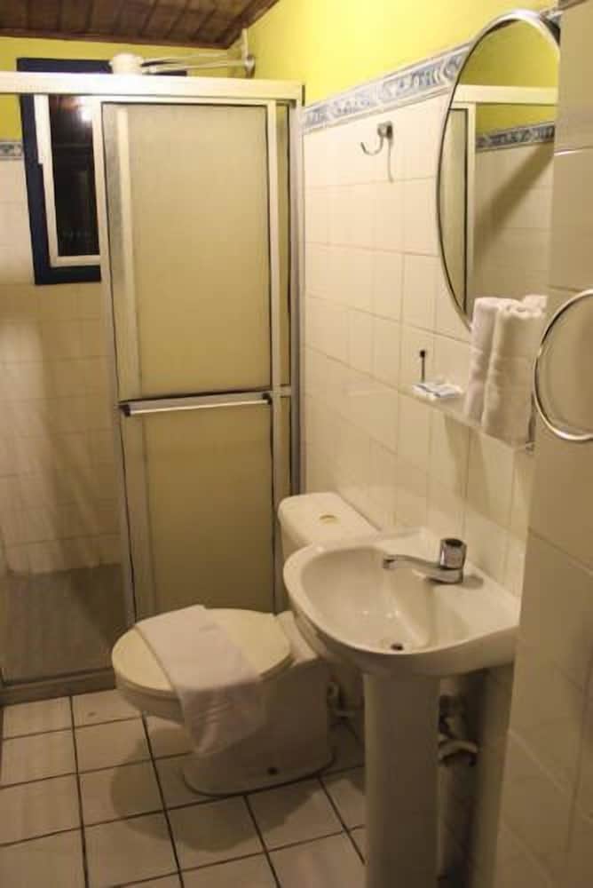 Triple Room, City View photo 3