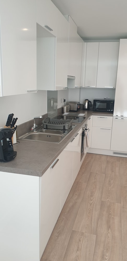 One Bedroom Apartment - Photo 8