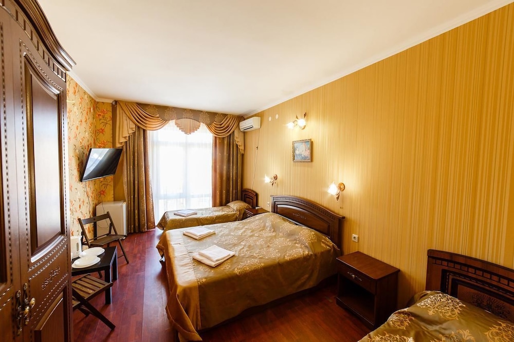 Superior Triple Room, Multiple Beds, Non Smoking photo 1