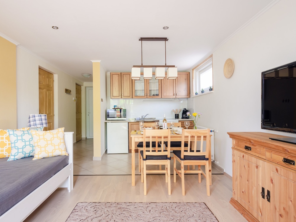Family Apartment, Multiple Beds, Non Smoking, Garden View photo 2