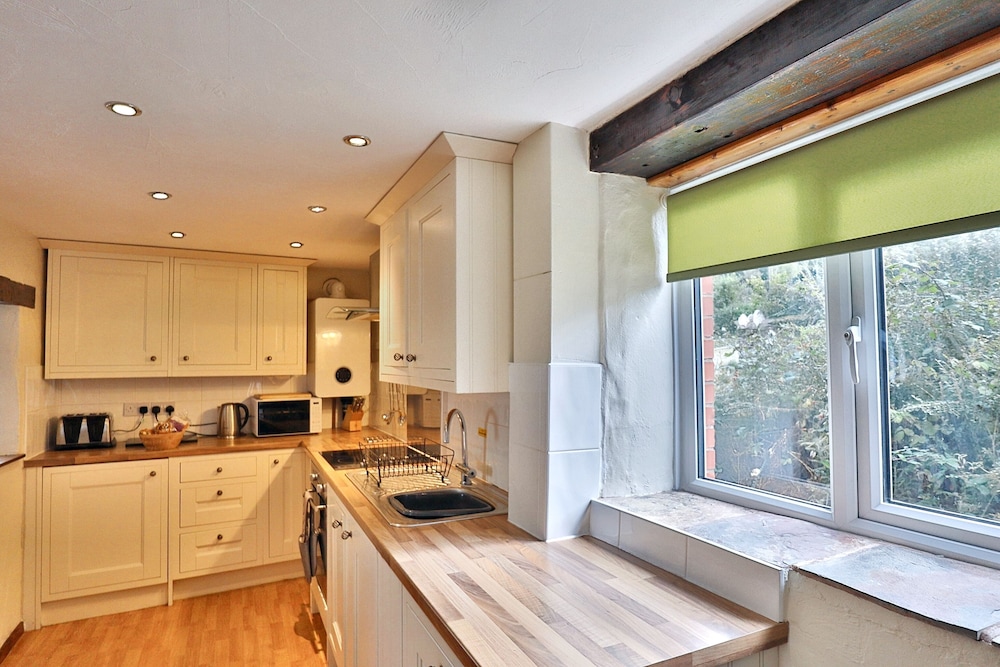 Cottage, 2 Double Beds (The Linhay)