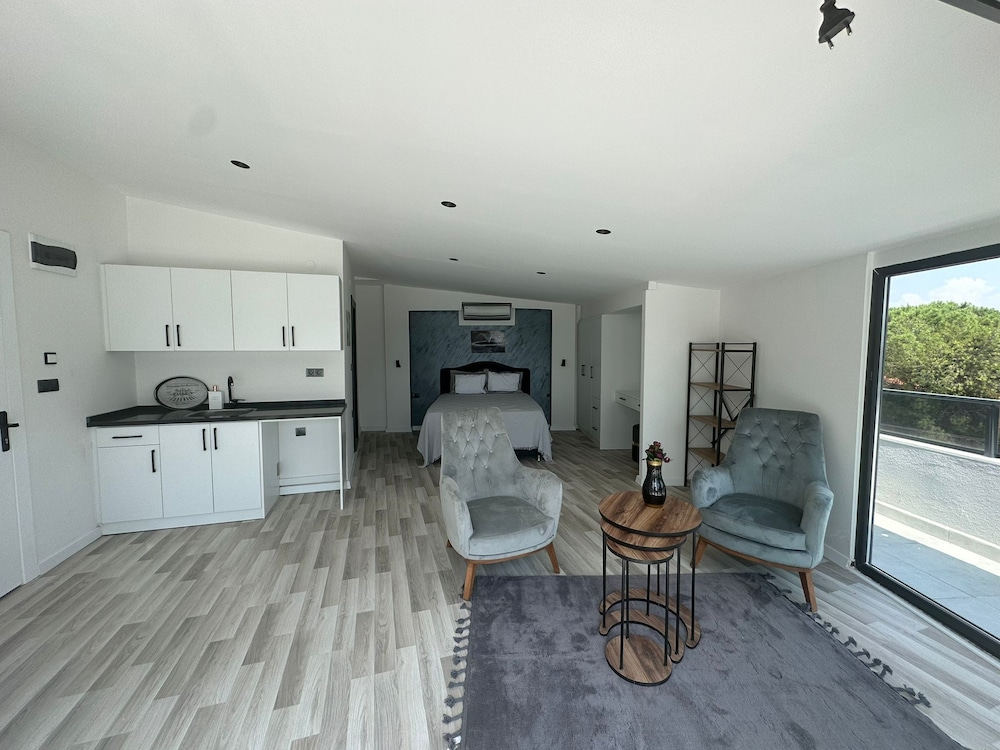 Elite Penthouse, 1 Bedroom, Sea View