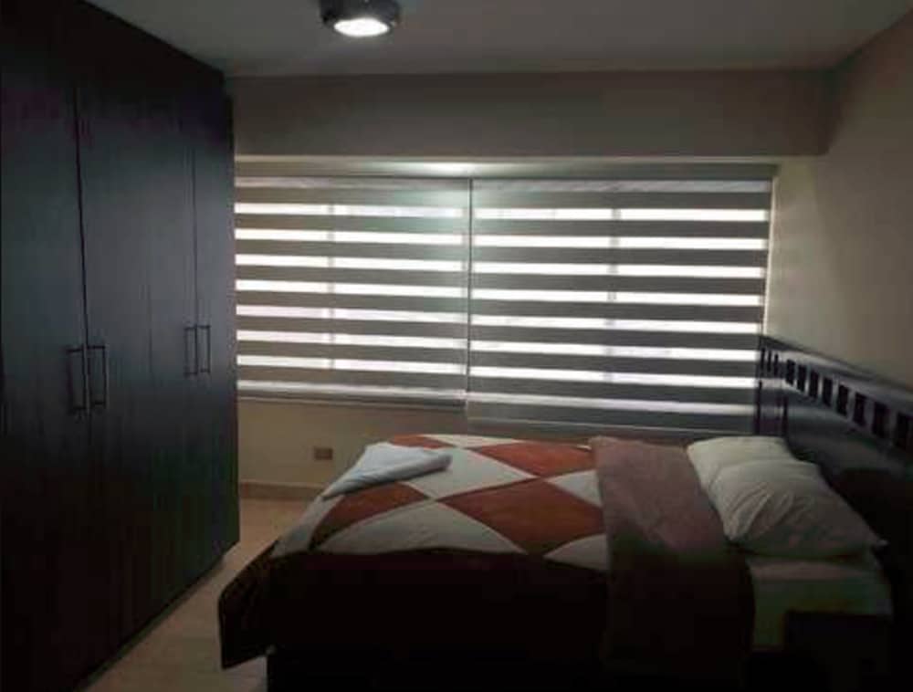 House, 3 Bedrooms photo 2