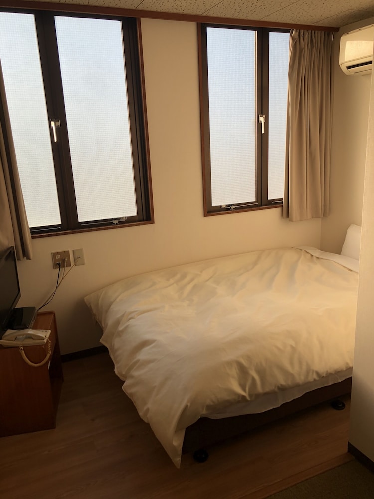 Standard Single Room, Non Smoking - Photo 2