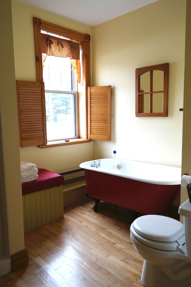 Standard Room photo 2