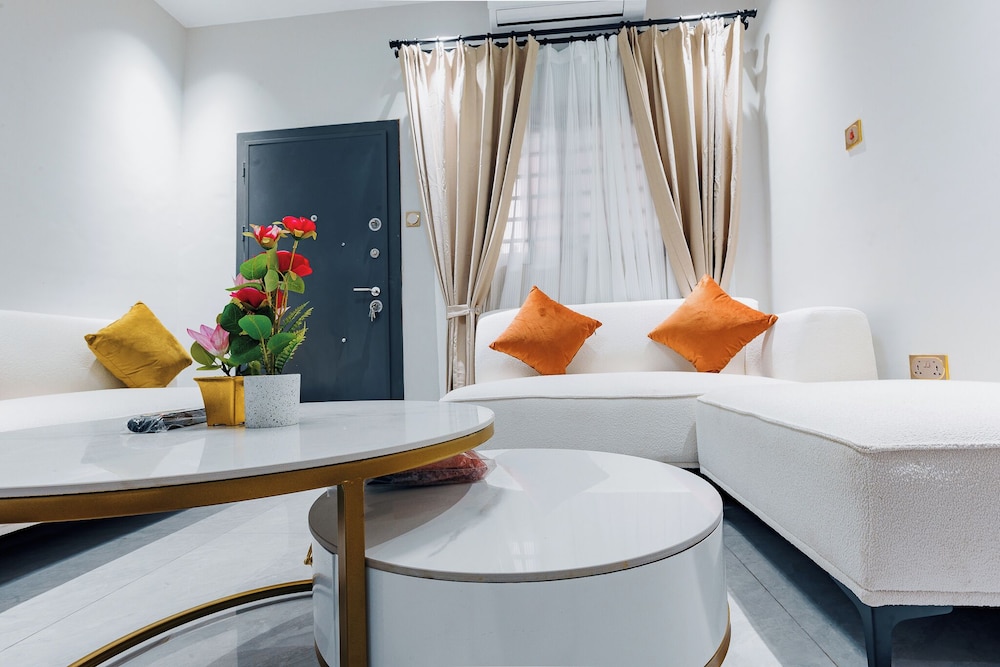 Classic Room, Balcony, City View photo 3