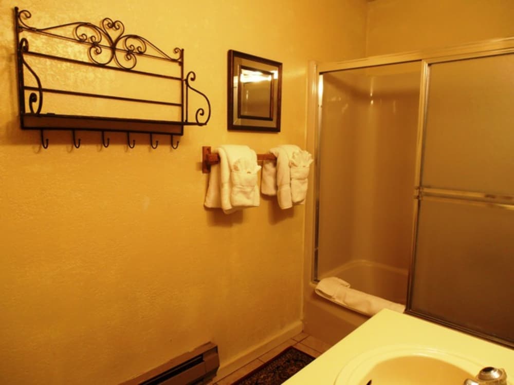 Condo, 1 Bedroom photo 3