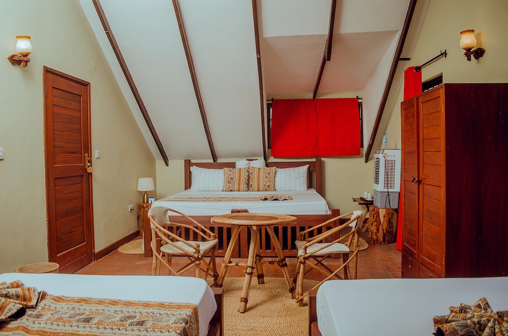 Standard Quadruple Room, Balcony, Garden View