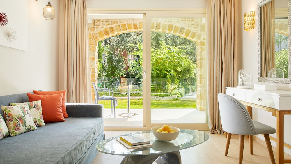 Suite, Garden View (Verdant) photo 2