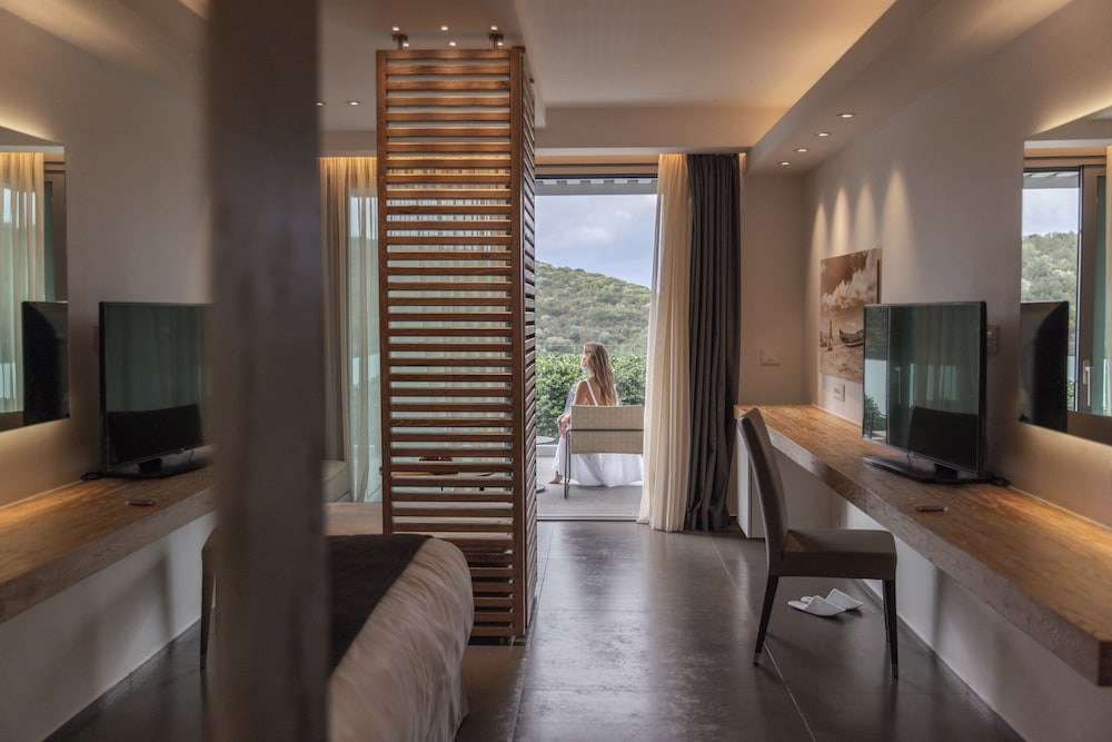 Premium Junior Suite Sea View - Photo 11