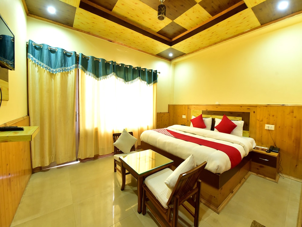 Suite, 1 King Bed photo 2