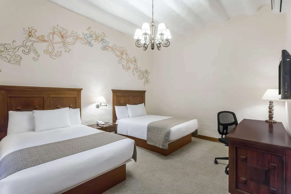 Standard Twin Room, 2 Double Beds, Non Smoking (Double Standard) photo 1