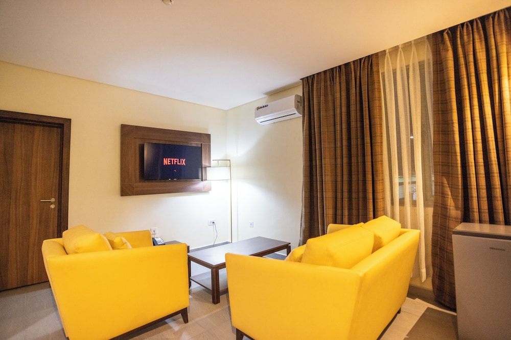 Executive Suite photo 2