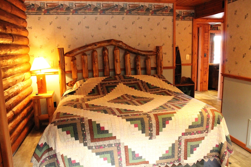 2 bedroom Riverview Master Villa (8 person)
