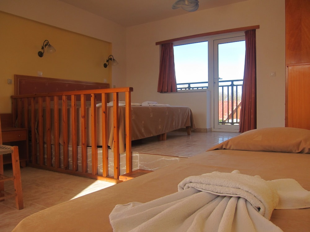 Studios with balcony photo 2