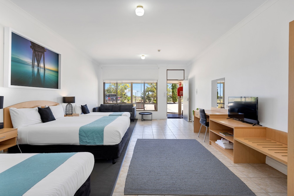 Family Suite, Ground Floor photo 3