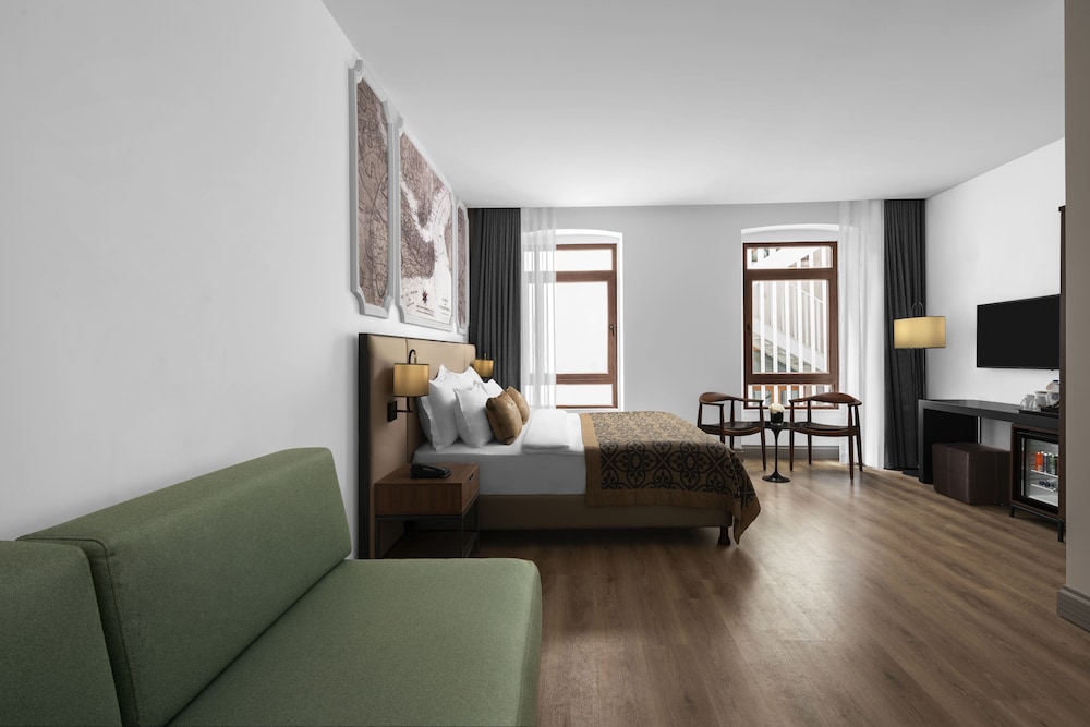 Deluxe Suite No View French photo 1