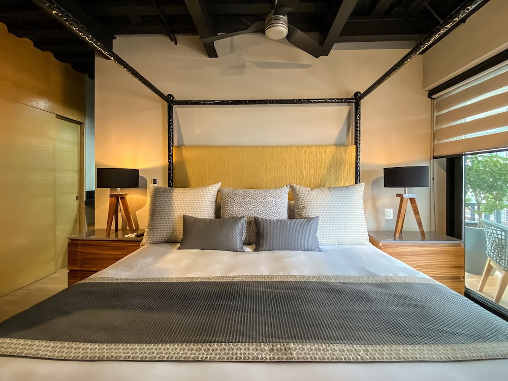 3 Bed 3 Bath Supreme Penthouse