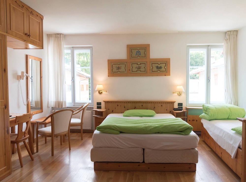 Suite photo 1