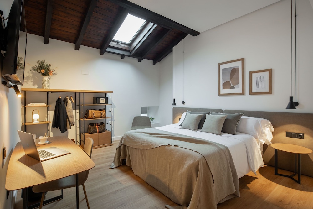 Superior Double Room - Photo 1