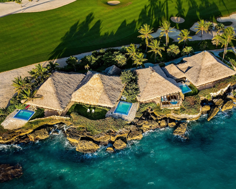 Bungalow, Oceanfront