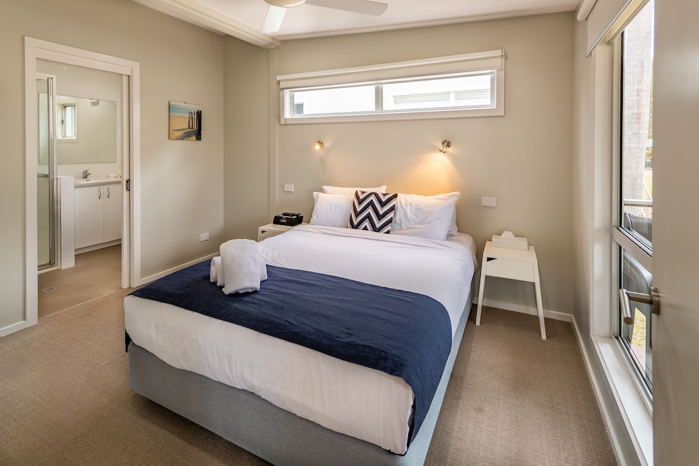 3 Bedroom Beach Retreat photo 3