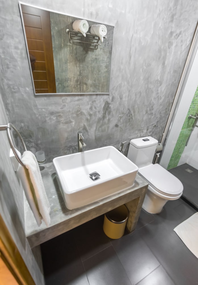 Deluxe Quadruple Room, 2 Bedrooms, 2 Bathrooms, Ground Floor photo 3