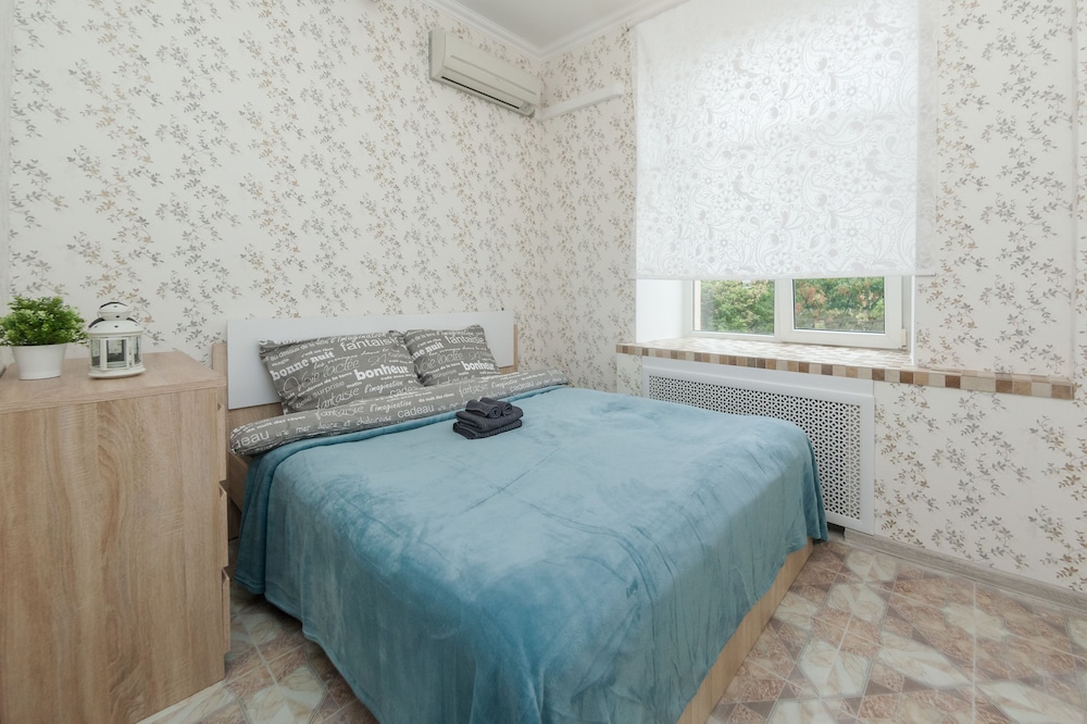 Double Room (3)