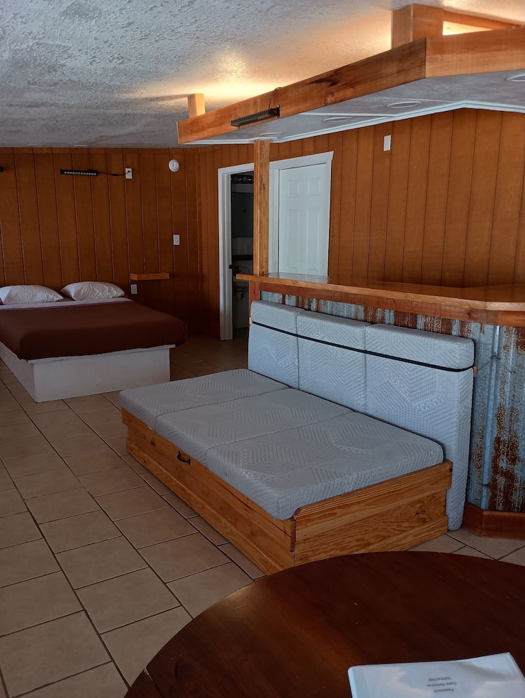 Panoramic Room