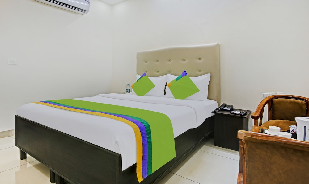 Economy Double Room photo 1