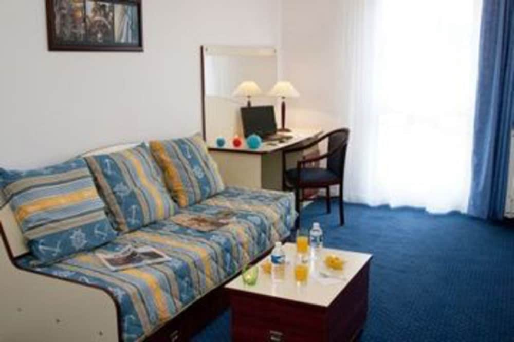 Superior Apartment, 1 Bedroom - Photo 3