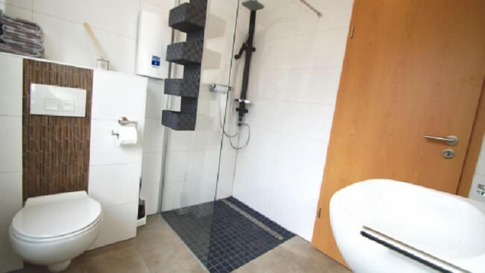 Apartment (Cleaning Fee EUR 80) photo 3