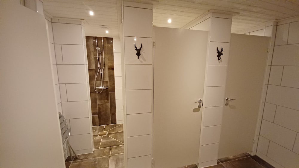 Single Room, Shared Bathroom photo 2