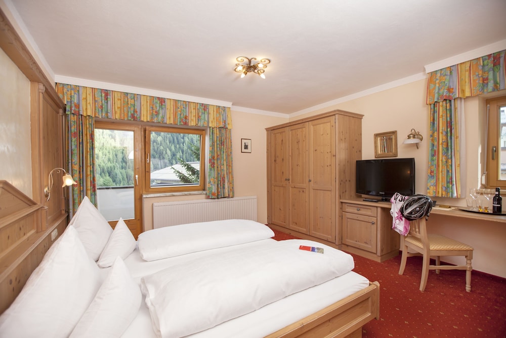 Classic Double Room - Photo 7