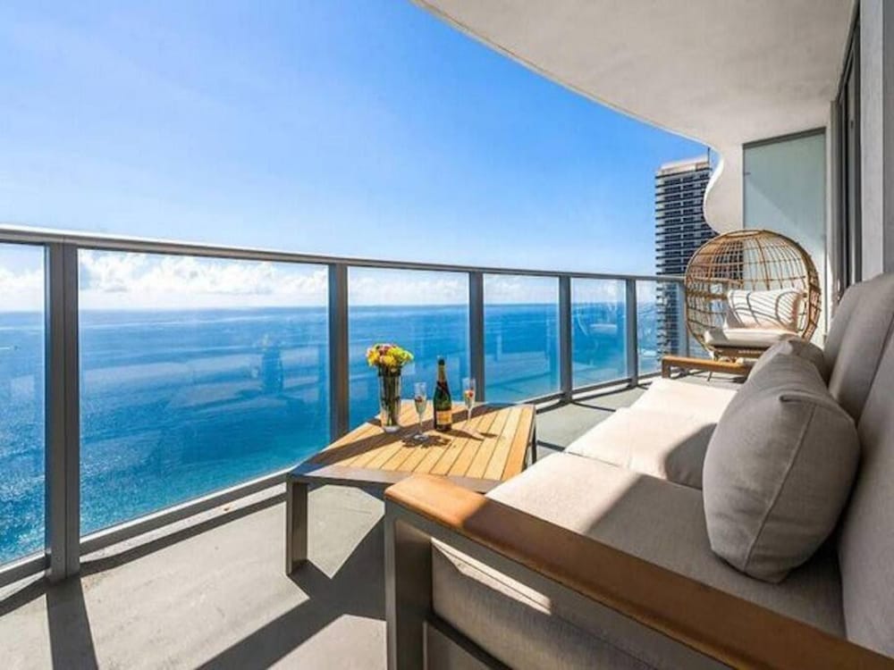 On the Beach- Amazing Ocean Views w top Amenities, Foto 22