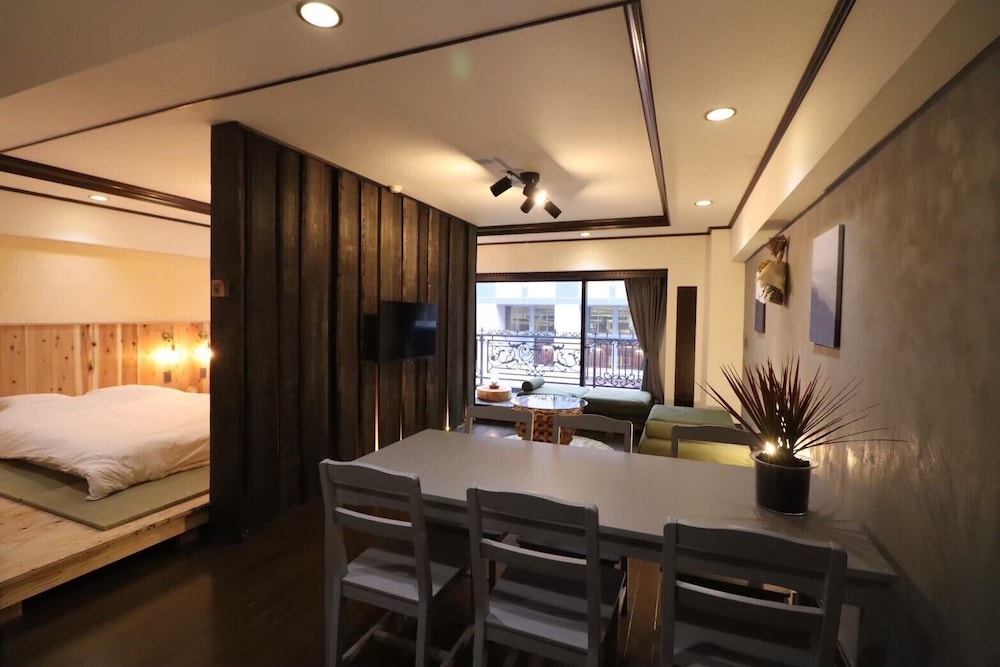 Classic Apartment, City View photo 1