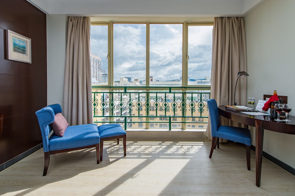 Deluxe City View Double Bed Room - Photo 5