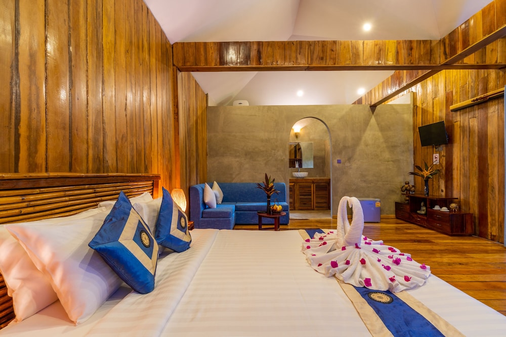 Private Jacuzzi Bungalow - 1 bedroom - Photo 3