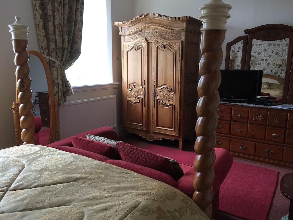 Classic Double Room, 1 King Bed photo 2