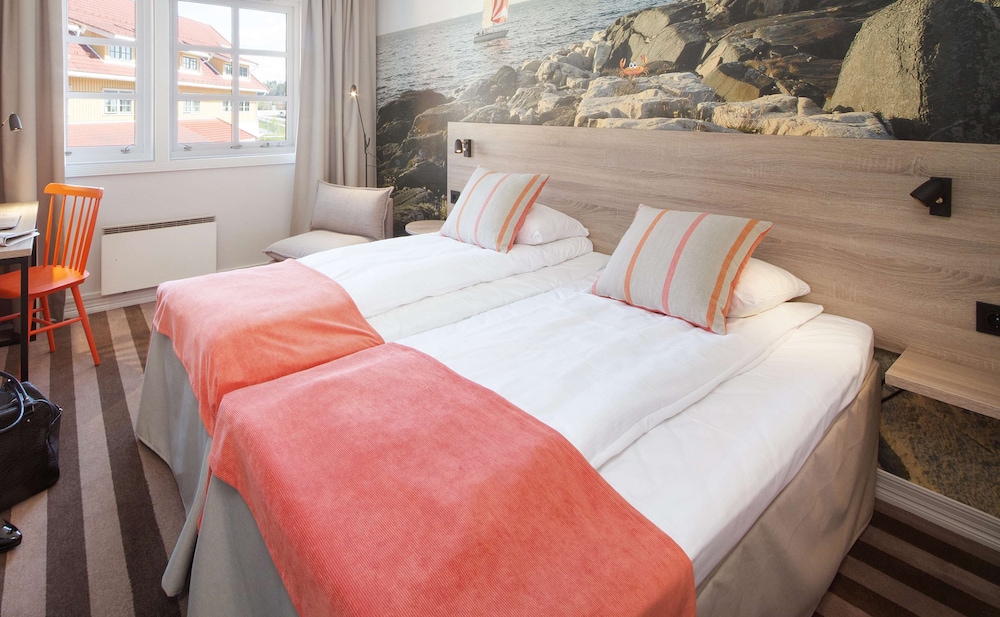 Standard Twin Room - Photo 1
