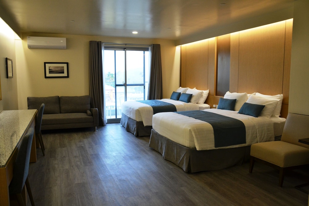Premium Room - Photo 1