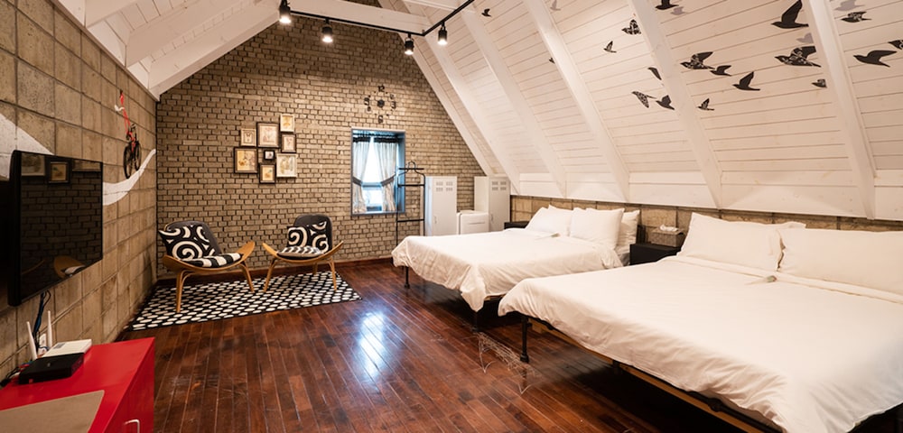 Duplex, 2 Bedrooms (Green Pop) - Photo 5